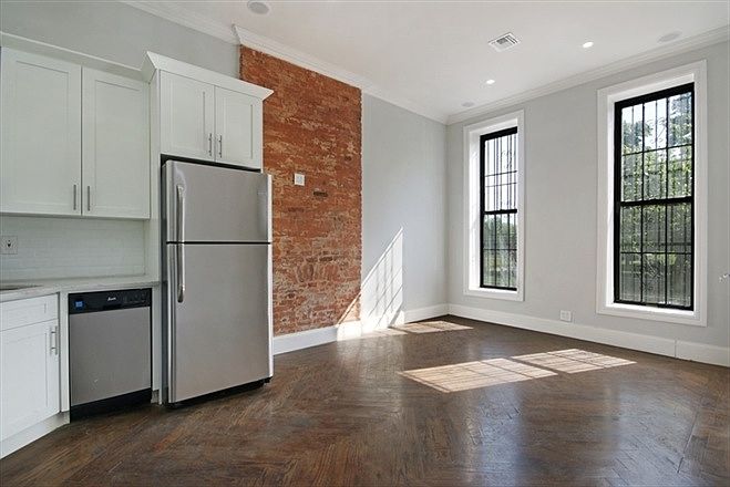 1st image of 720 Marcy Ave APT 02