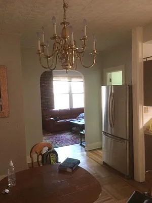 Rented by Halvatzis Realty | media 4