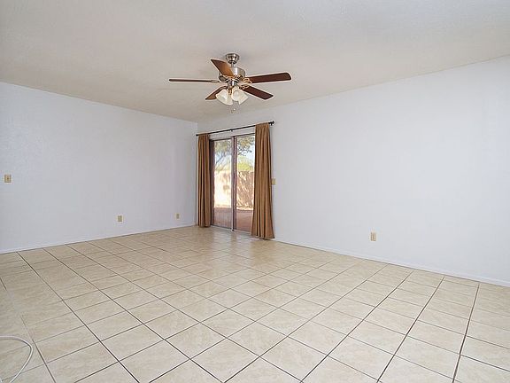 3rd image of 3030 S Sierra Villas Dr
