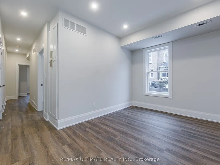 19 Fernwood Park Ave #MAIN — Photo 16
