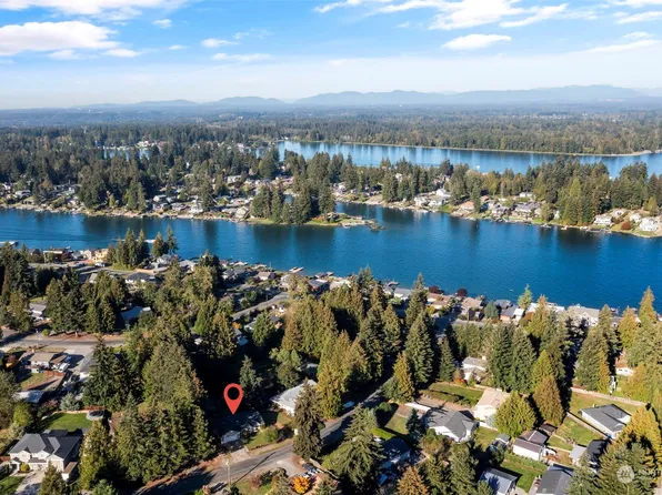 18221 26th Street Ct E, Lake Tapps, WA 98391