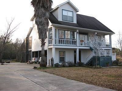 1st image of 3542 Woodland Dr