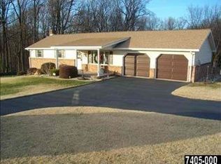 245 Ness Rd, York, PA 17402