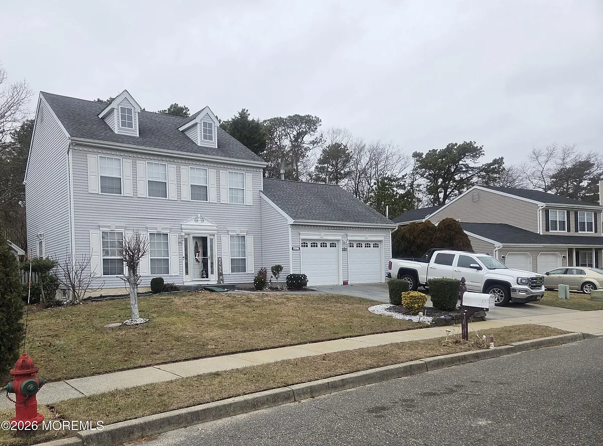 Building Photo - 67 Deer Run Dr S