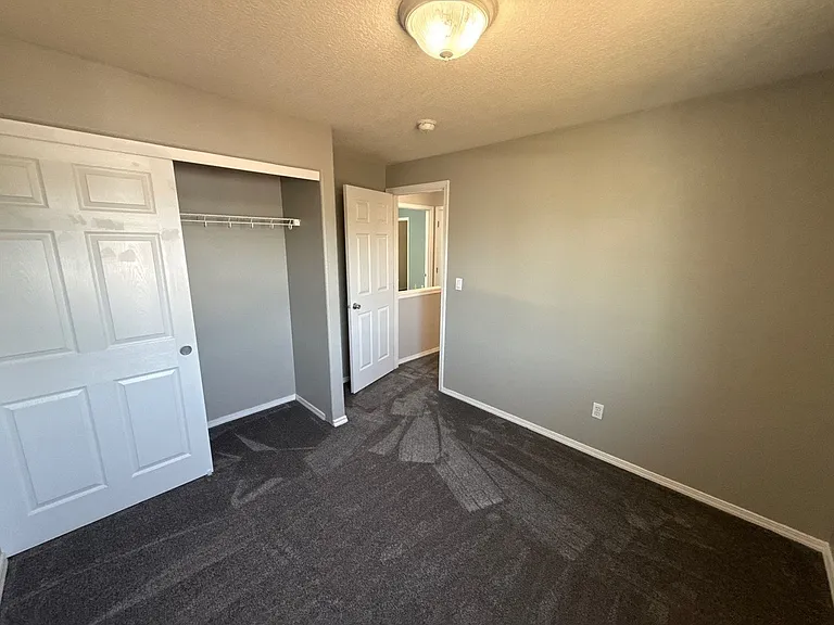4105 Windy Ave NE — Photo 36