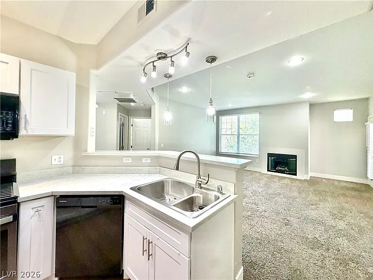 8555 W Russell Rd #2018 — Photo 12