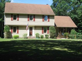 99 Bungy Rd, Glocester, RI 02857