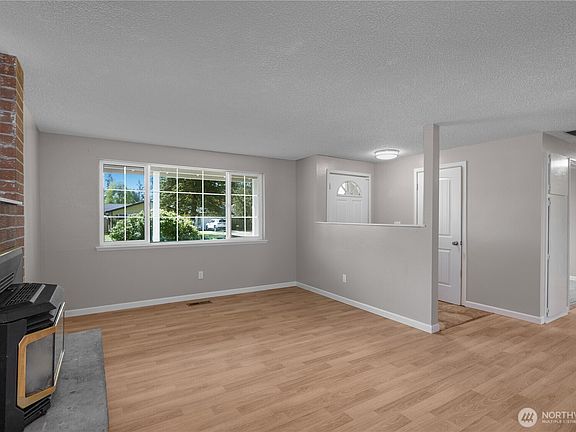 4th image of 17326 SE 265th Street