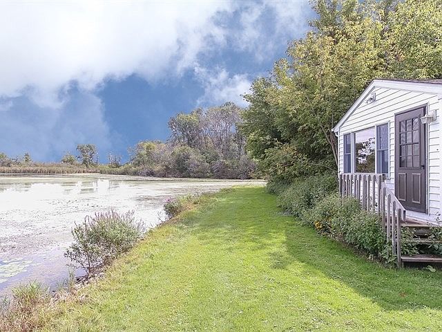 1st image of 41179 N Lincoln Dr