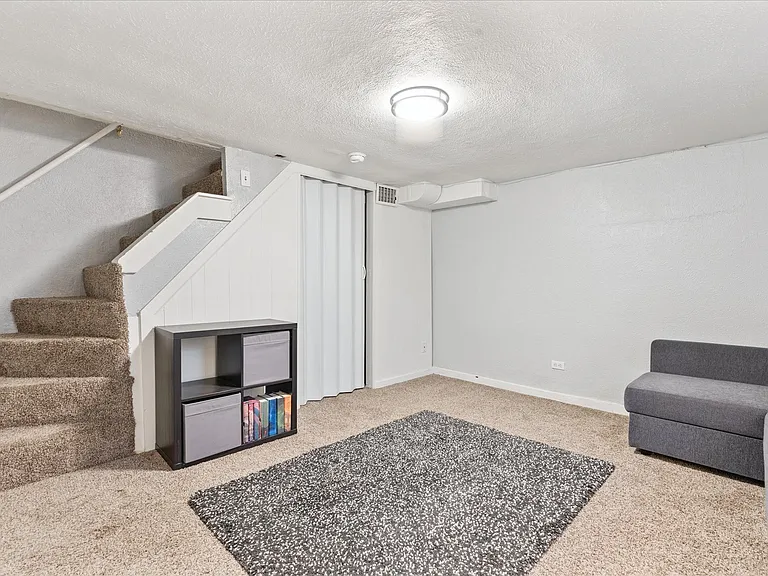 Bedroom 3 (basement)