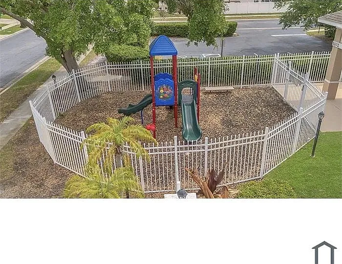 1409 Timberbend Cir — Photo 10