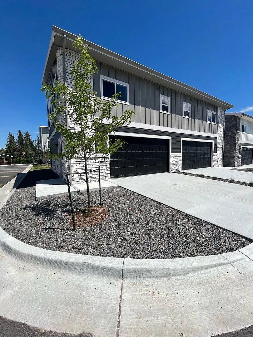 216 Miller Lane — Photo 1