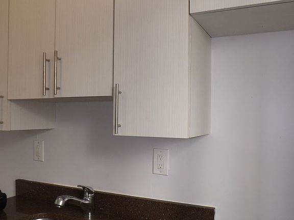 2nd image of 1835 NW 2nd Ct APT 3