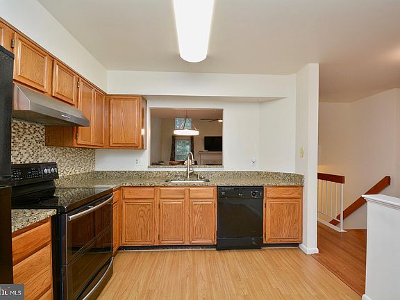 5th image of 8310 Linden Oaks Ct