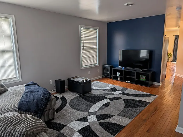 468 Mitchell Ave — Photo 4