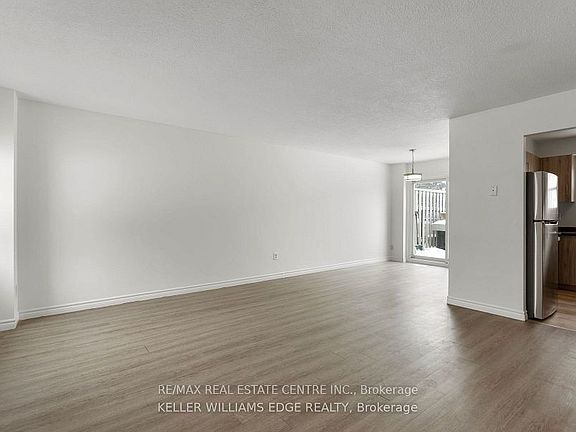 5th image of 420 Pioneer Dr #3
