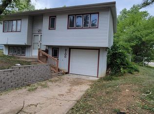 3100 SW 33rd Ter, Topeka, KS 66614