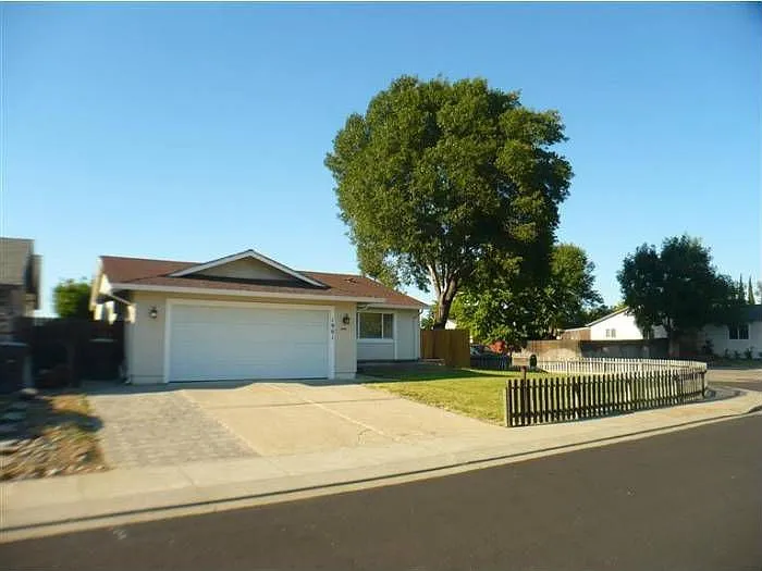 1901 Mello Ct photo 1
