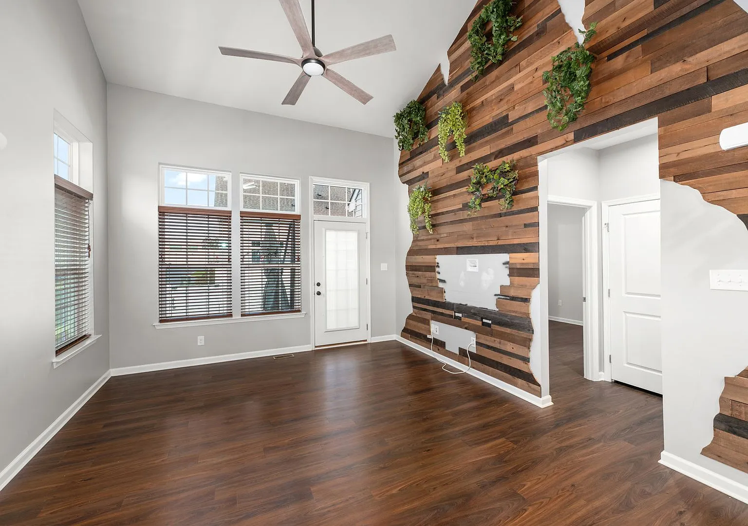 Spacious 4-Bedroom End-Unit Townhome in Lewes | $2,875/mo — Photo 3