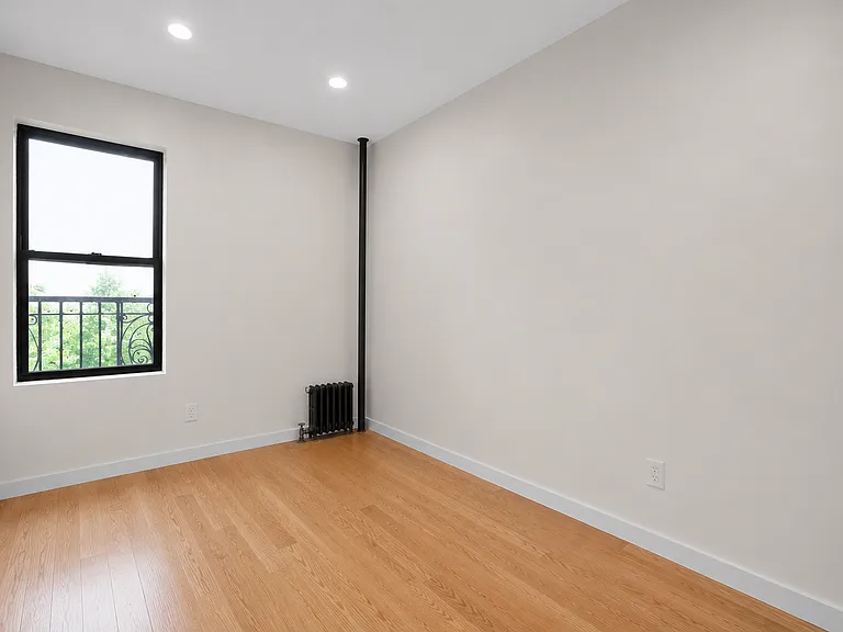 520 W 136th St #3C — Photo 3