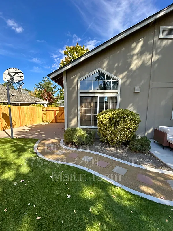 3 bed, 2.5 bath, 1607 sqft, $2,850 — Photo 4