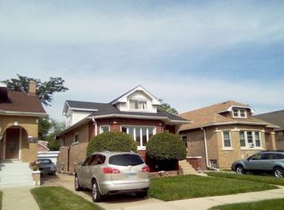 928 S 22nd Ave, Bellwood, IL 60104