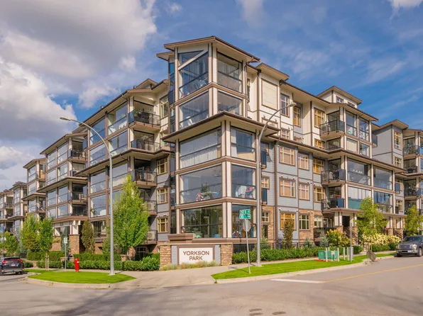 8526 202b St #210, Langley, BC V2Y 3L3