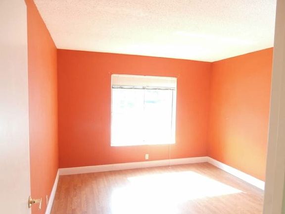 2nd image of 1204 The Pointe Dr