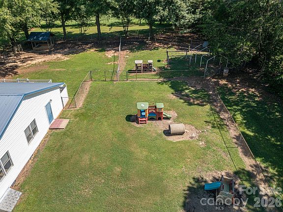4th image of 2482 June Bug Rd
