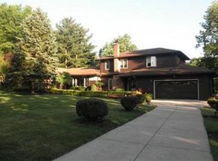 18238 Orchard Hill Dr, Walton Hills, OH
