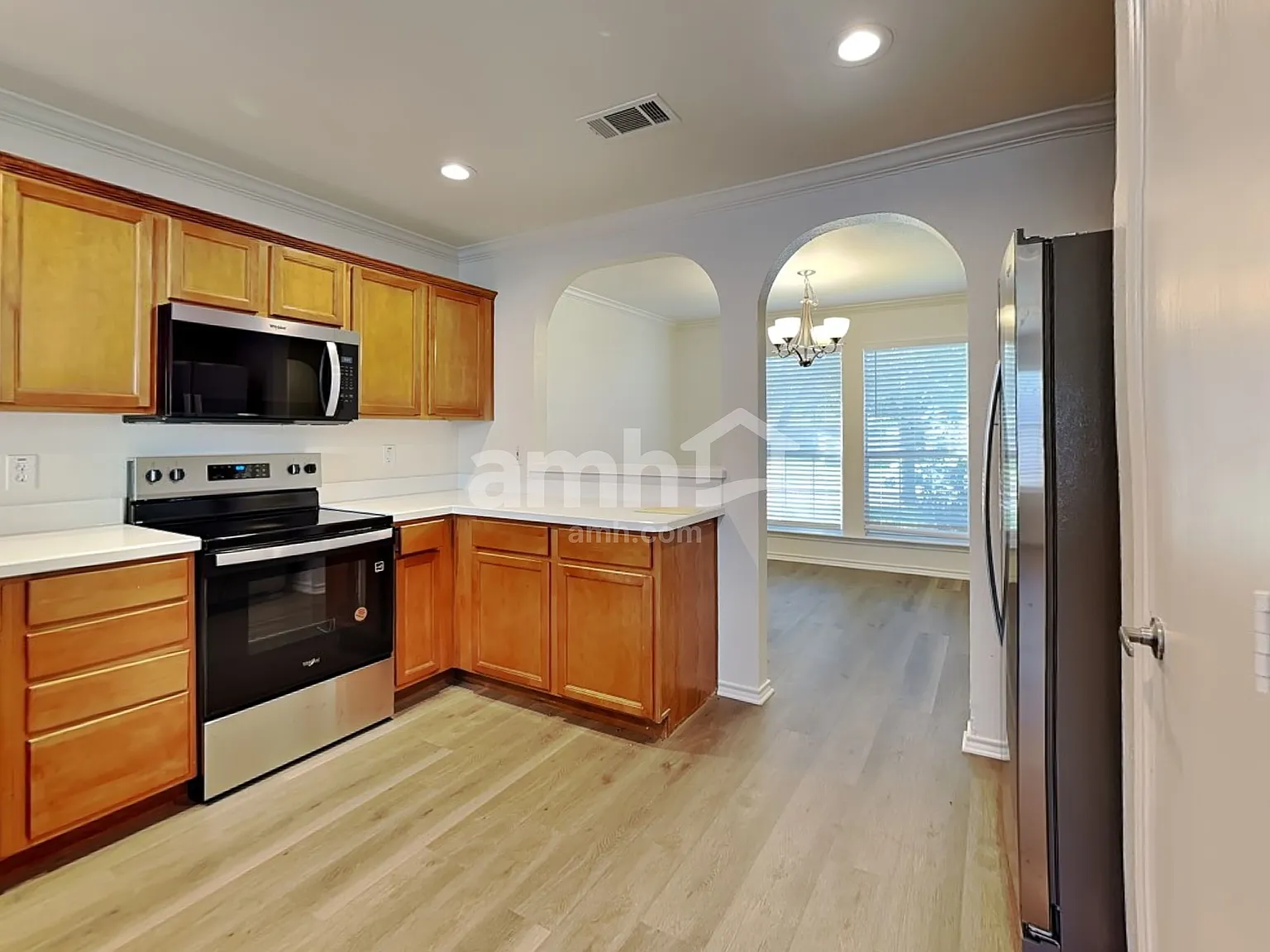 3 bed, 2.0 bath, 1534 sqft, $2,020 — Photo 3