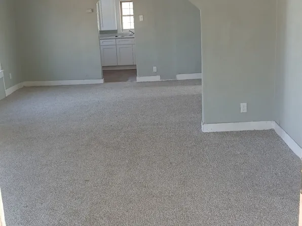206 N Quincy St, Commerce, OK 74339