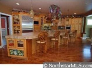 898 Barbara Ct, Mendota Heights, MN 55118