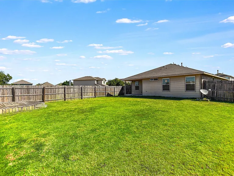 811 Encinita Dr — Photo 23