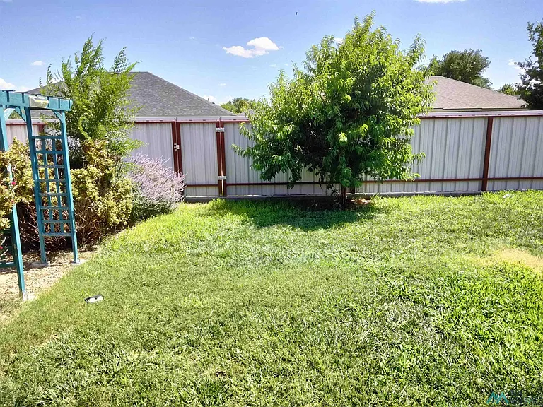 2117 Ralph Boone — Photo 32