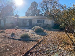 1217 Espanola St NE, Albuquerque, NM 87110
