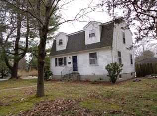 17 Jean St, Framingham, MA 01701