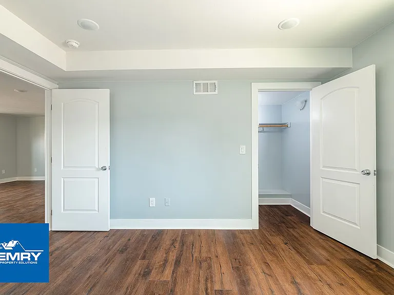 814 N Wilmington Blvd — Photo 12