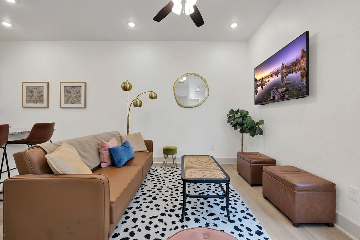 Building Photo - 5146 Kelwood