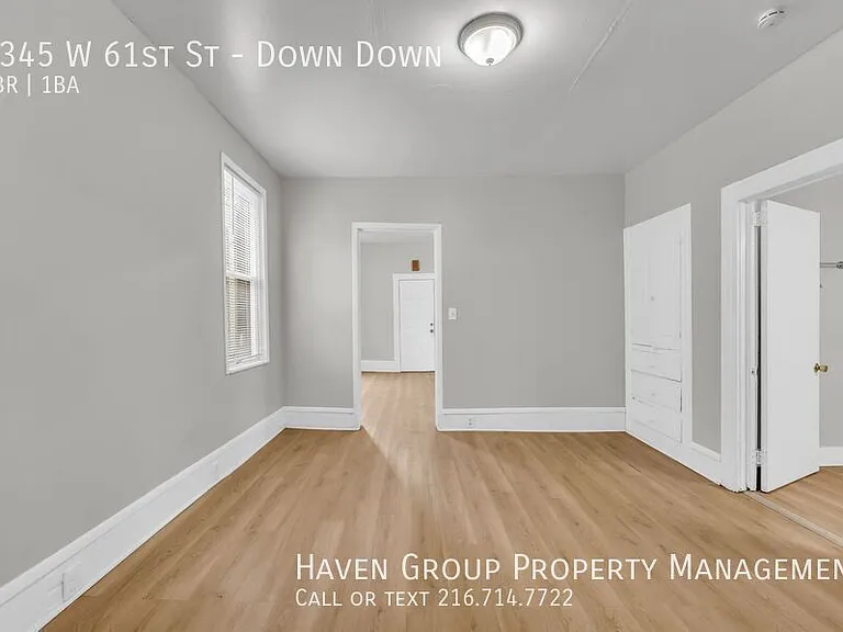 1345 W 61st St #DOWN DOWN — Photo 15