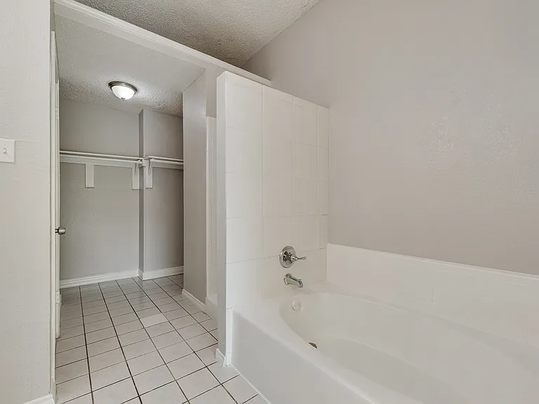 3078 Rustlewind Ln — Photo 4