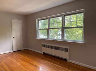 430 Beverly Rd #E, Teaneck, NJ 07666