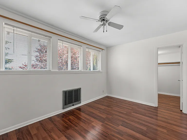 8225 SE Taylor St #B — Photo 14