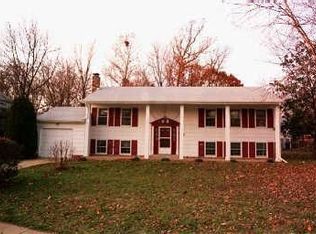 14906 Kamputa Dr, Centreville, VA 20120