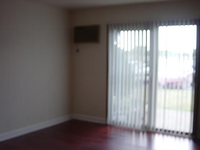 1518 E Longview Dr #2 — Photo 1