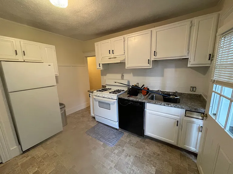 15 Bemis Rd — Photo 3