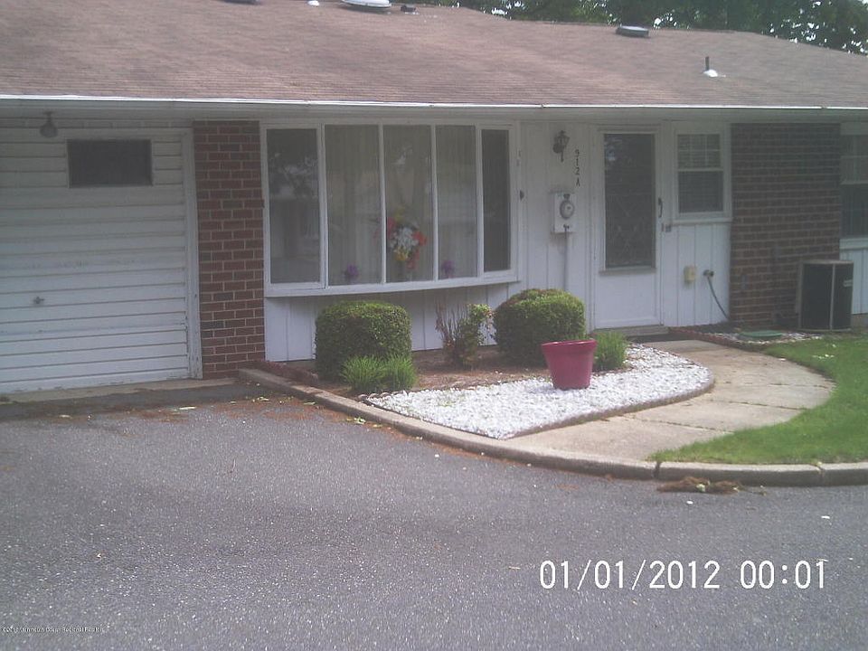 1st image of 912A Dumbarton Dr #100A