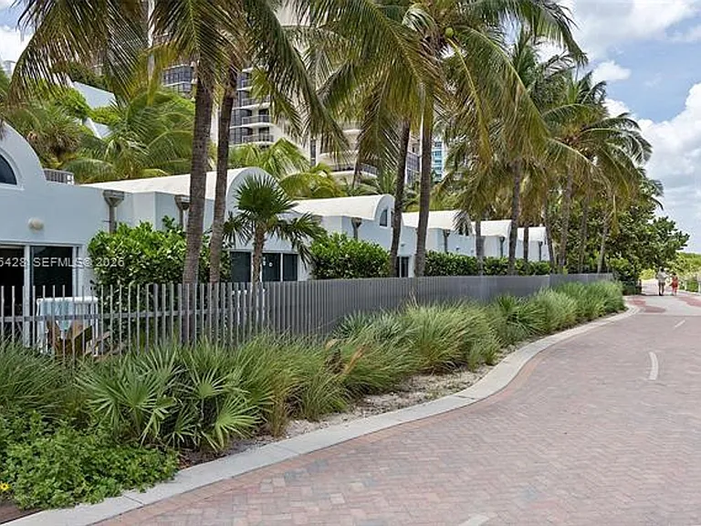6365 Collins Avenue Cu #7 — Photo 16