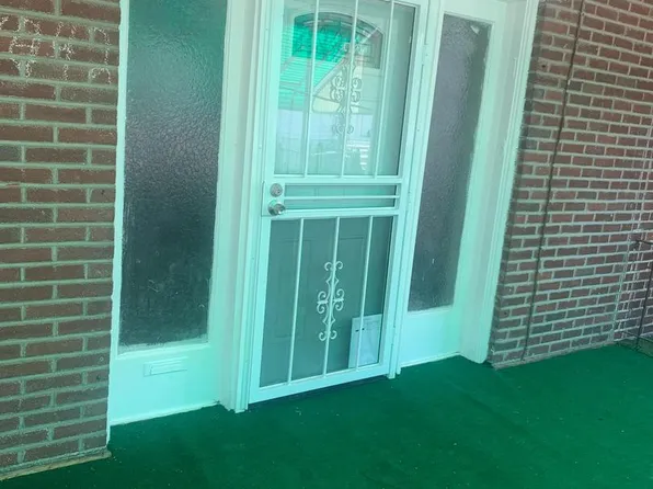 7042 Reedland St, Philadelphia, PA 19142
