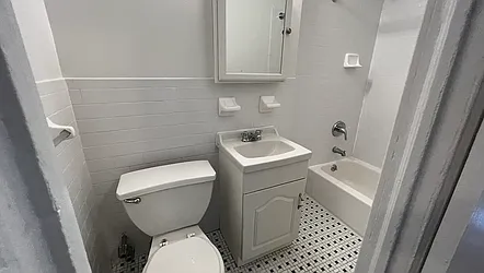 Rented by HOLTON REAL ESTATE INC.